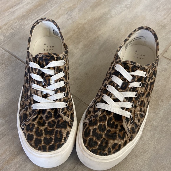 a new day Shoes - A new day leopard platform sneakers